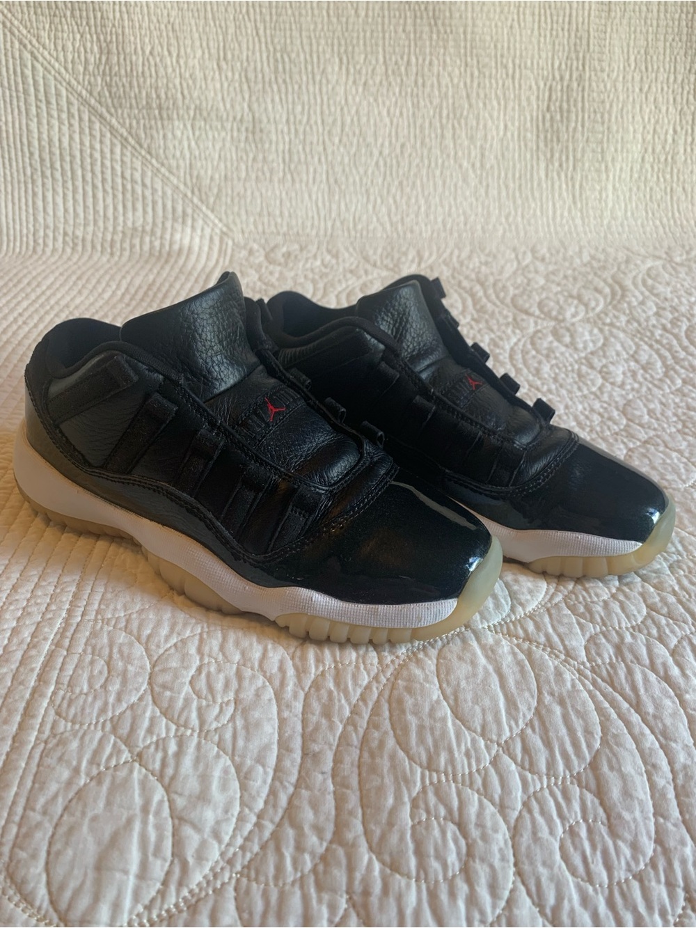 Air Jordan 11 Retro Low "72-10"